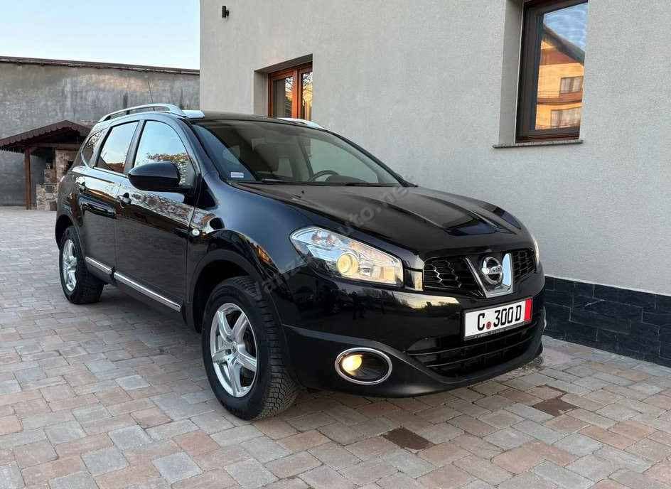 Nissan Qashqai+2