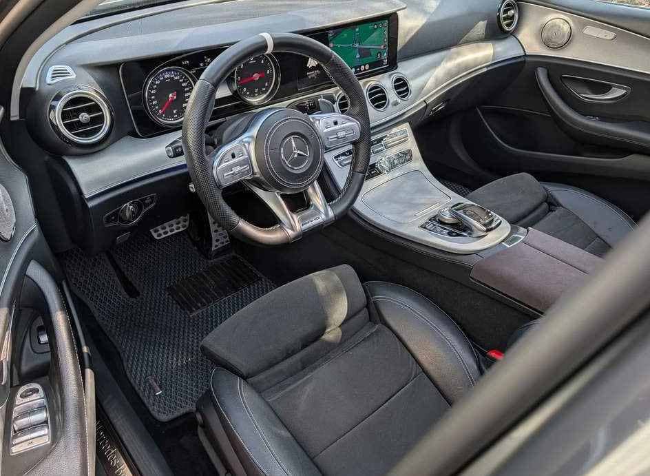 Mercedes-Benz E