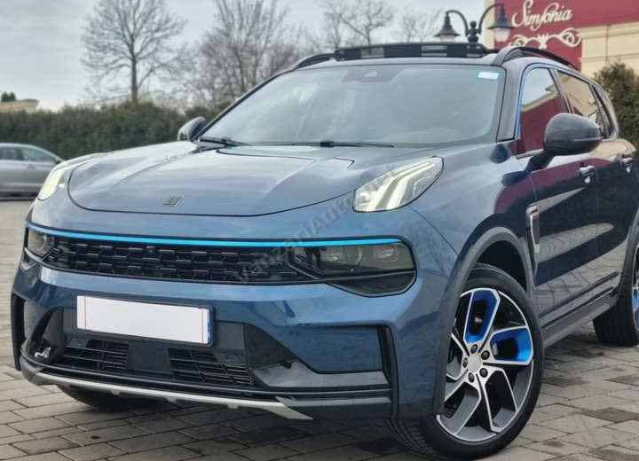 Lynk&Co 01