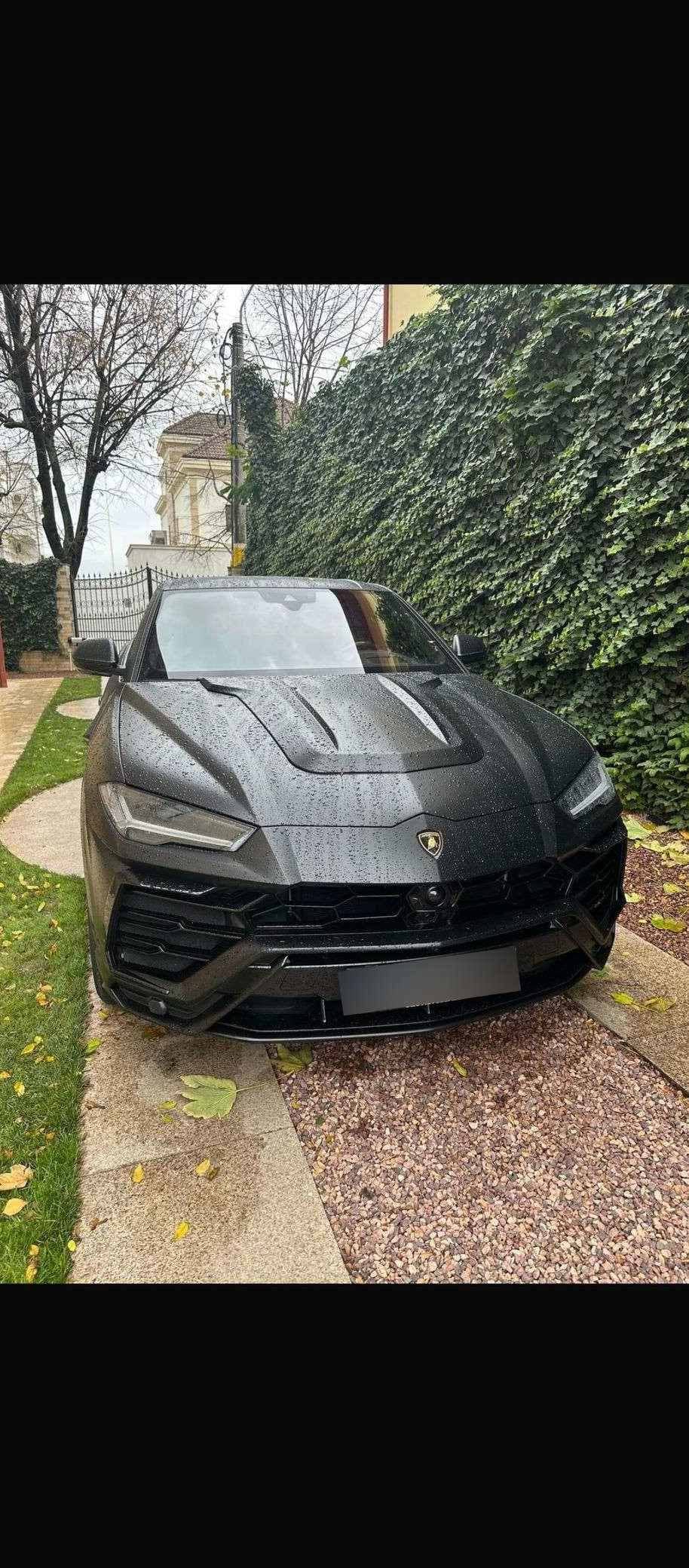 Lamborghini URUS