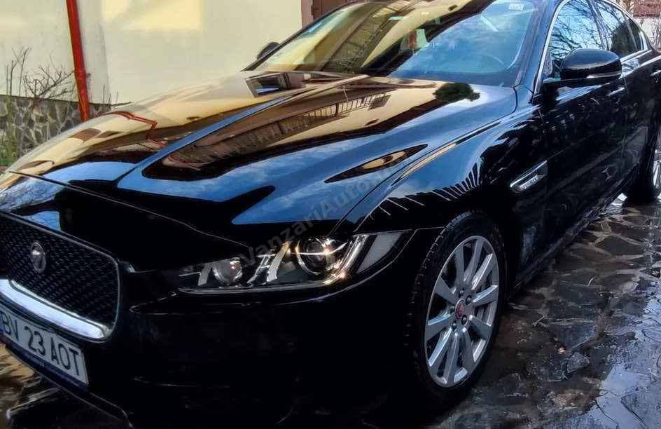 Jaguar XE