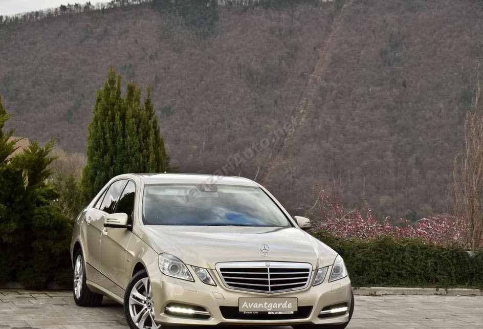 Mercedes-Benz E