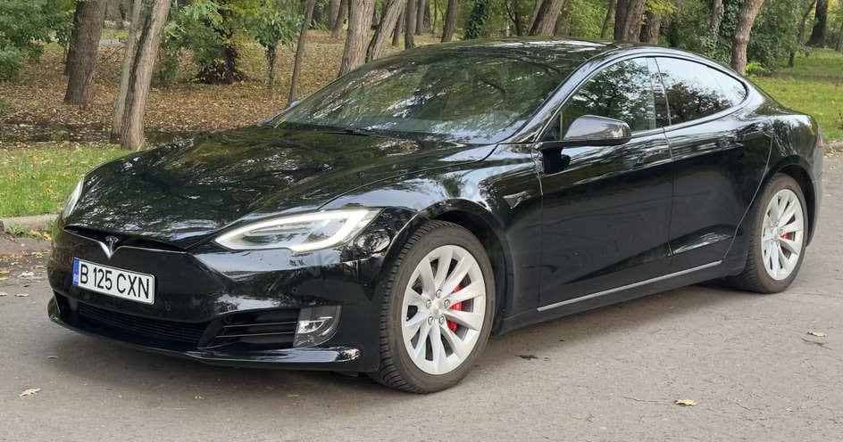 Tesla Model S