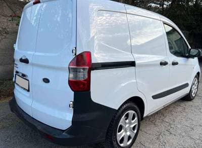 Ford Courier