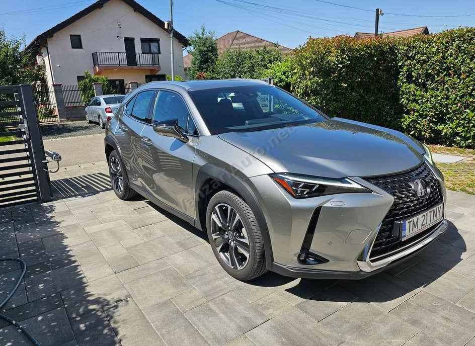 Lexus UX