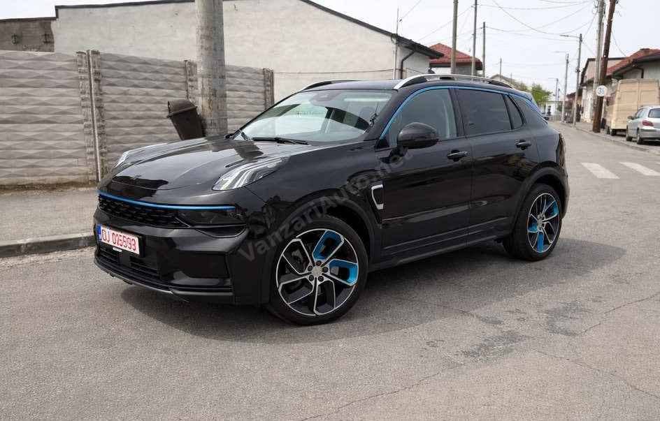 Lynk&Co 01