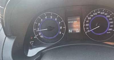 Infiniti QX70