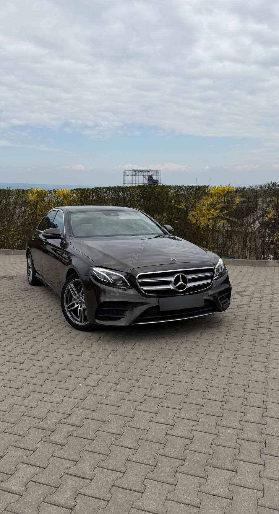 Mercedes-Benz E