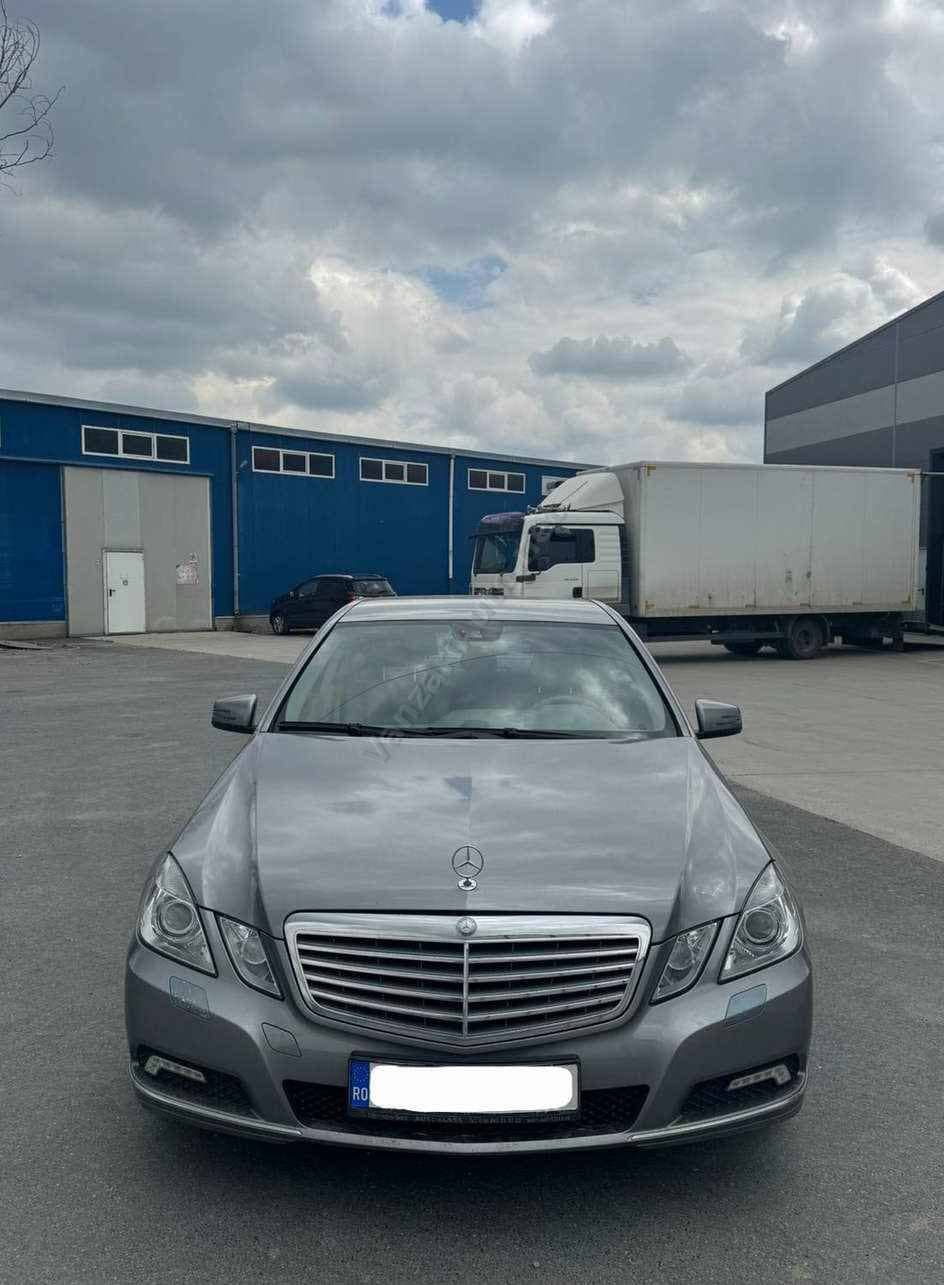 Mercedes-Benz E