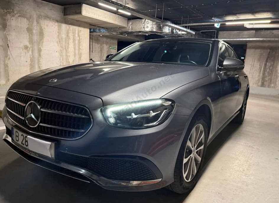 Mercedes-Benz E