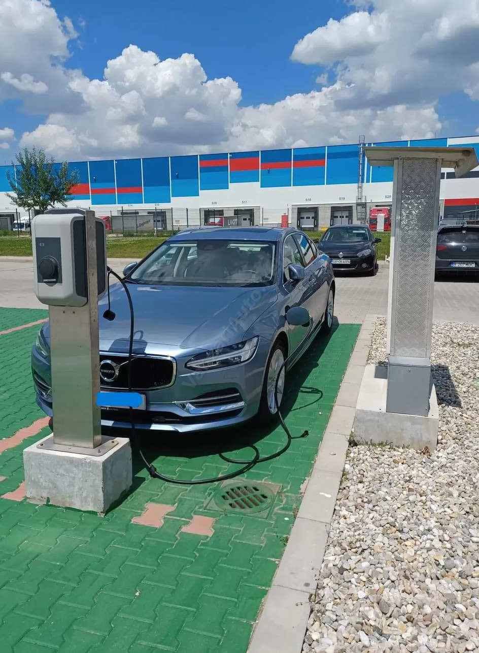 Volvo S90