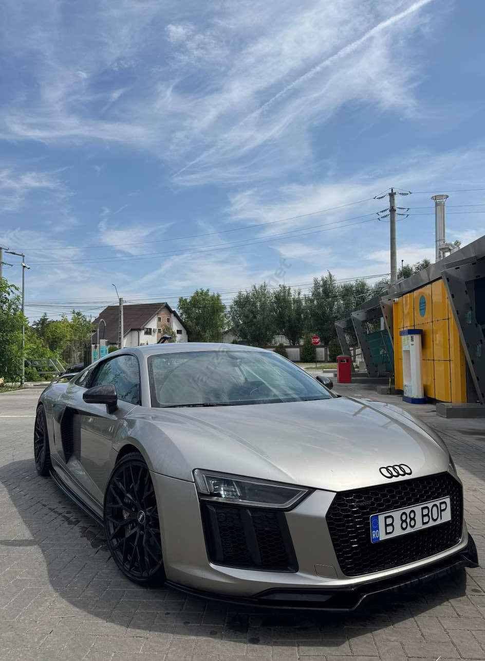 Audi R8