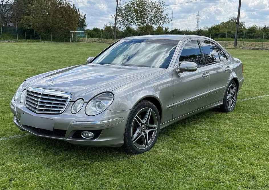 Mercedes-Benz E