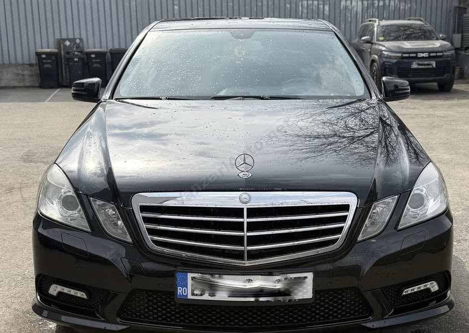 Mercedes-Benz E