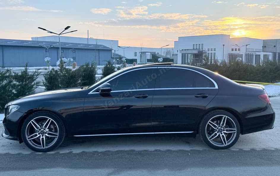 Mercedes-Benz E