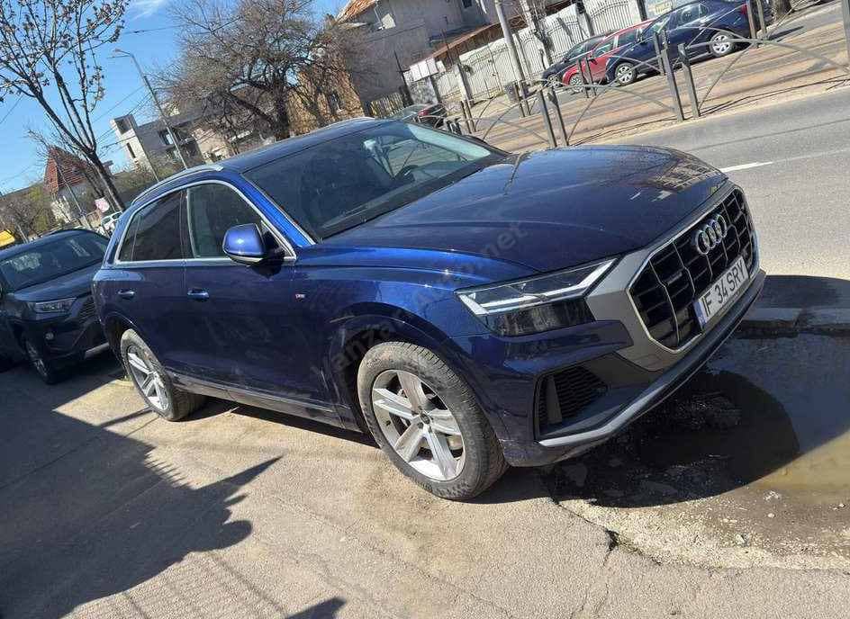 Audi Q8