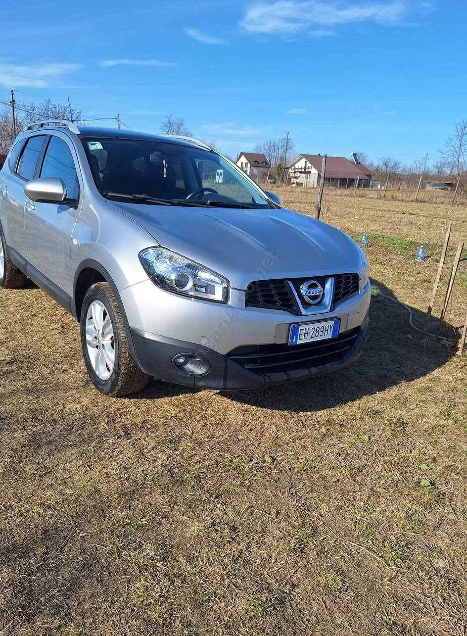 Nissan Qashqai+2