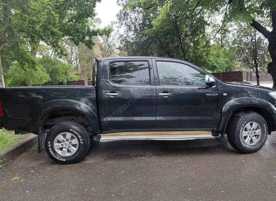 Toyota Hilux
