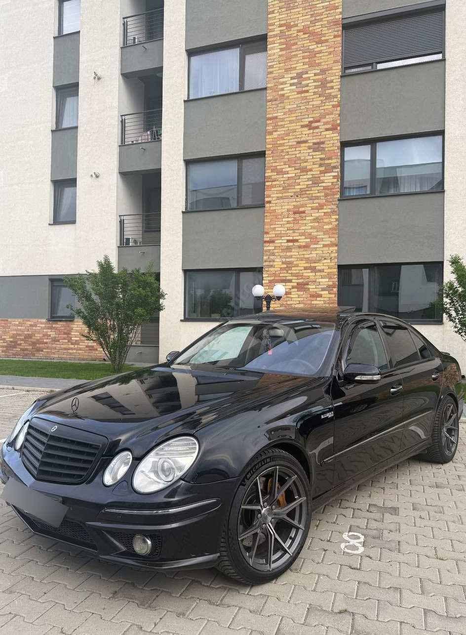 Mercedes-Benz E