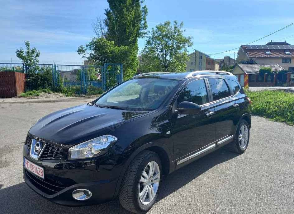 Nissan Qashqai+2