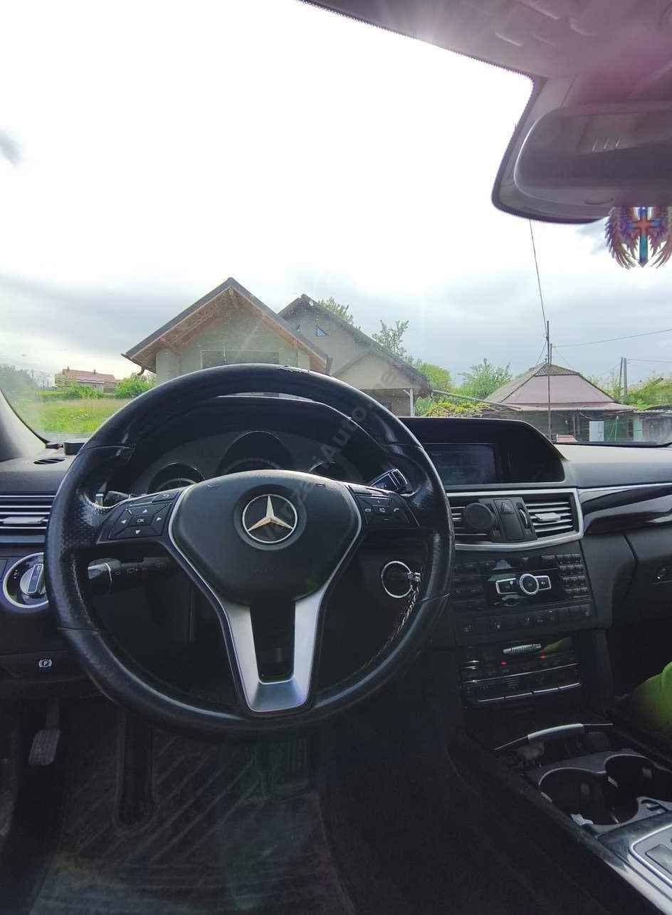 Mercedes-Benz E