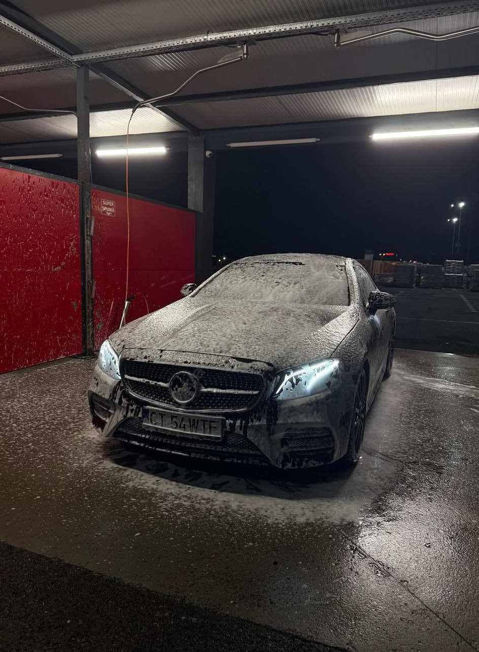 Mercedes-Benz E