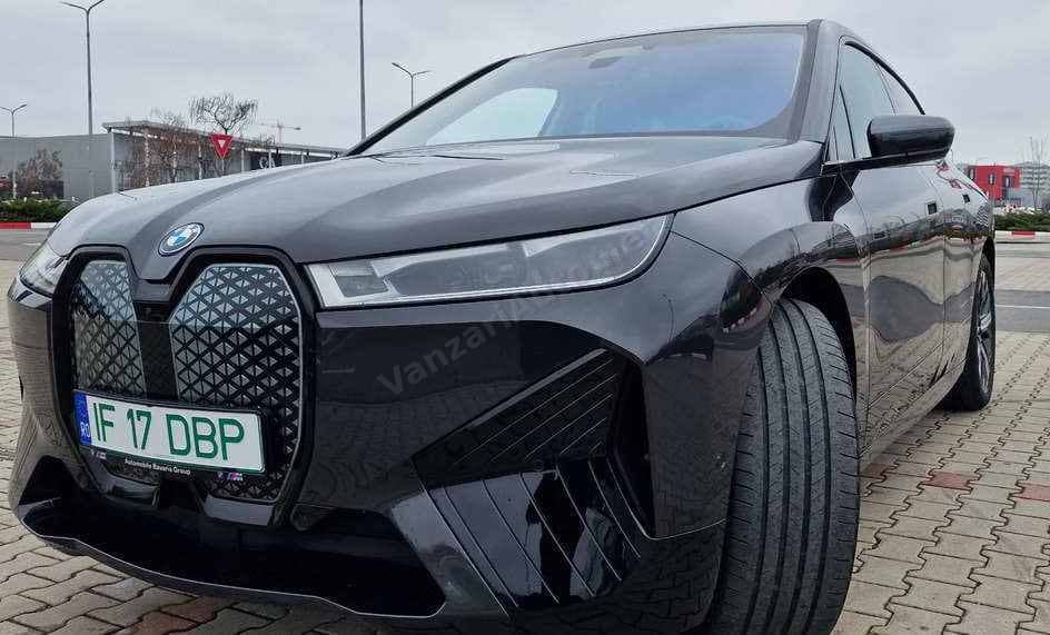 BMW iX