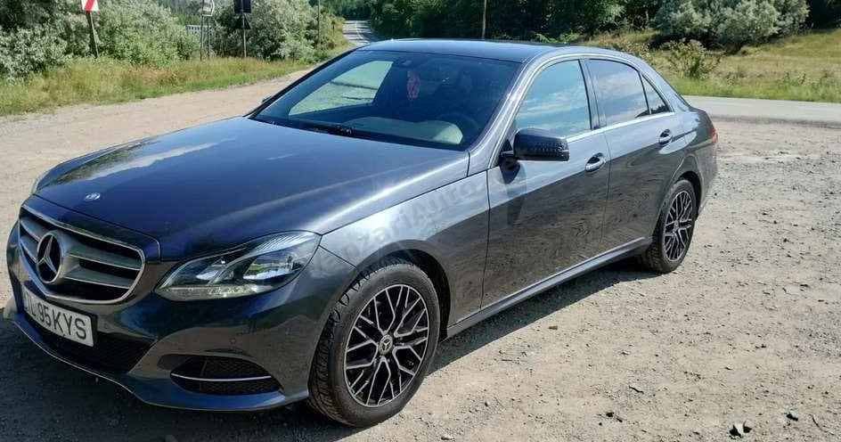 Mercedes-Benz E