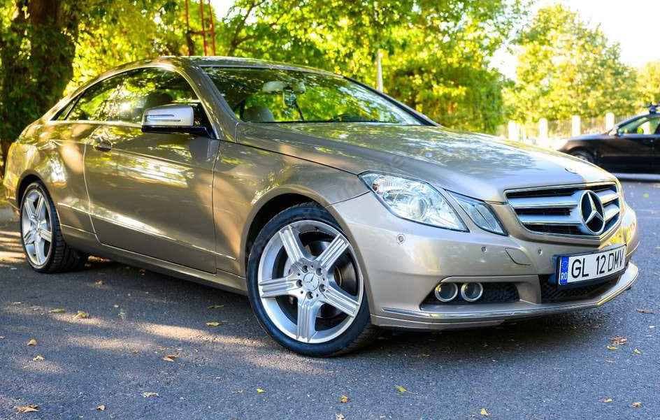 Mercedes-Benz E