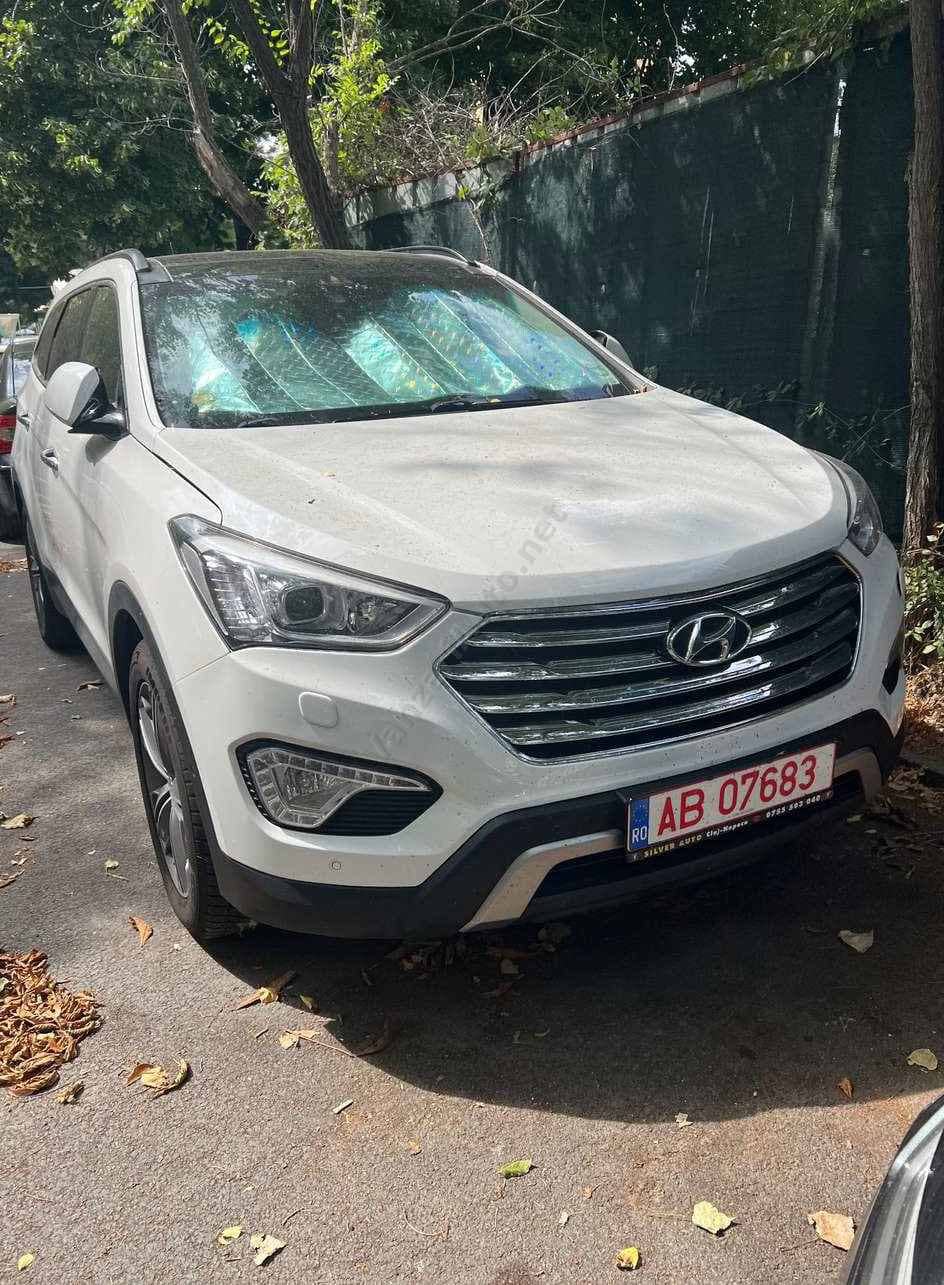 Hyundai Grand Santa Fe
