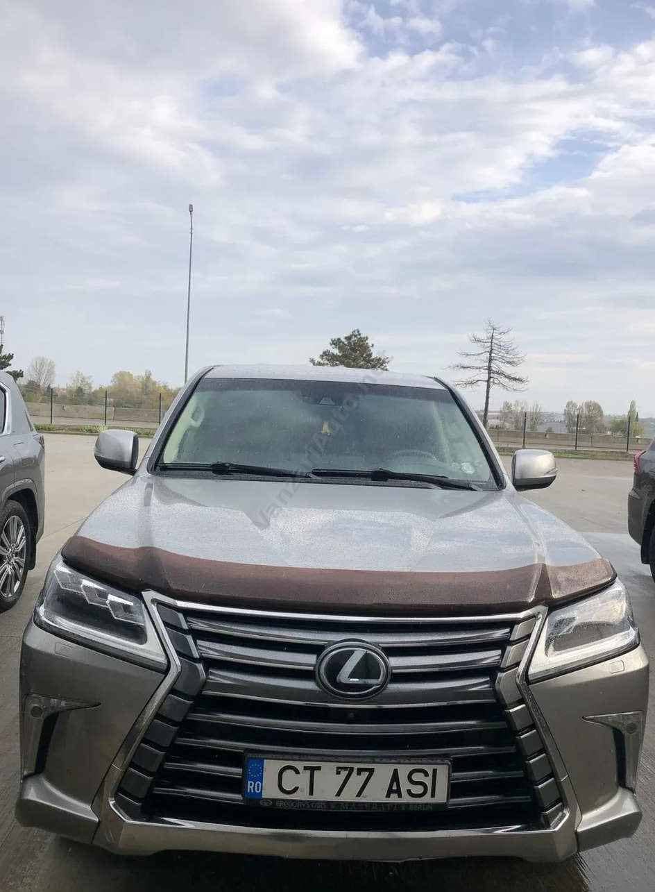 Lexus Seria LX