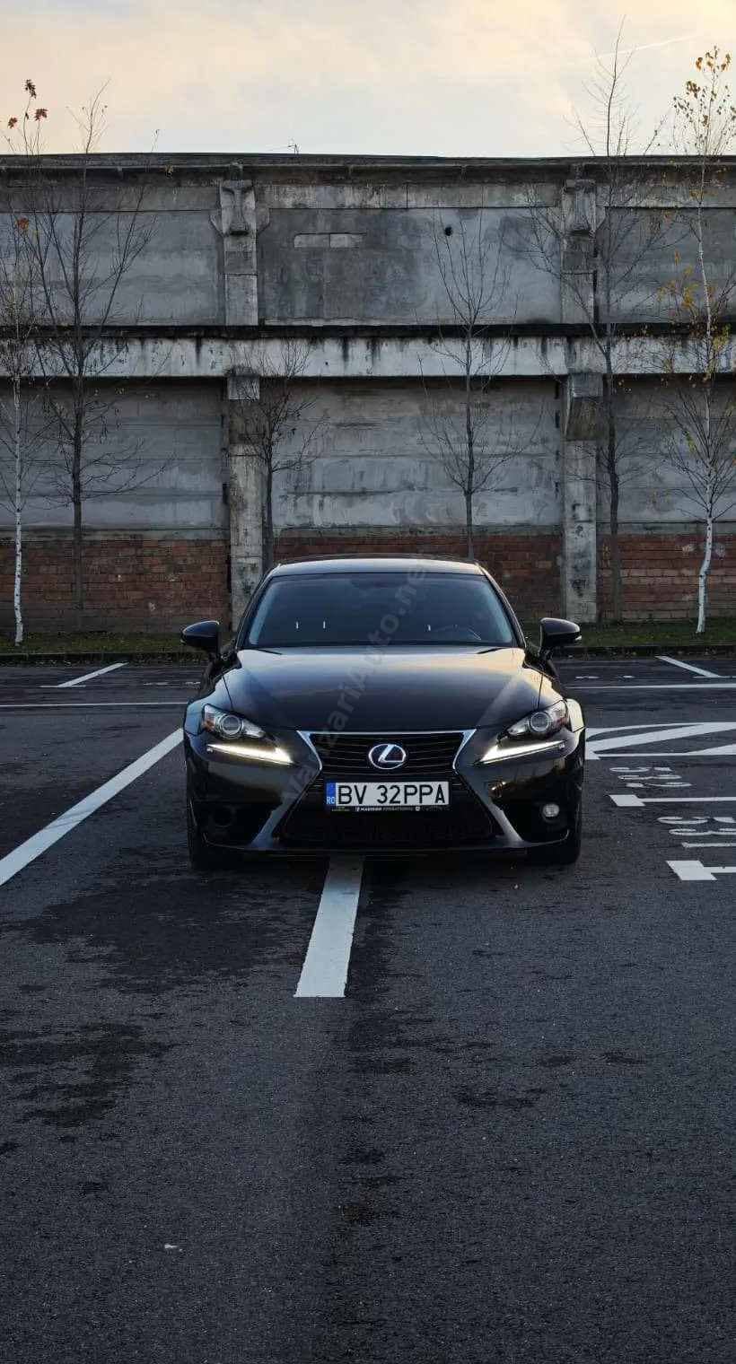 Lexus Seria IS