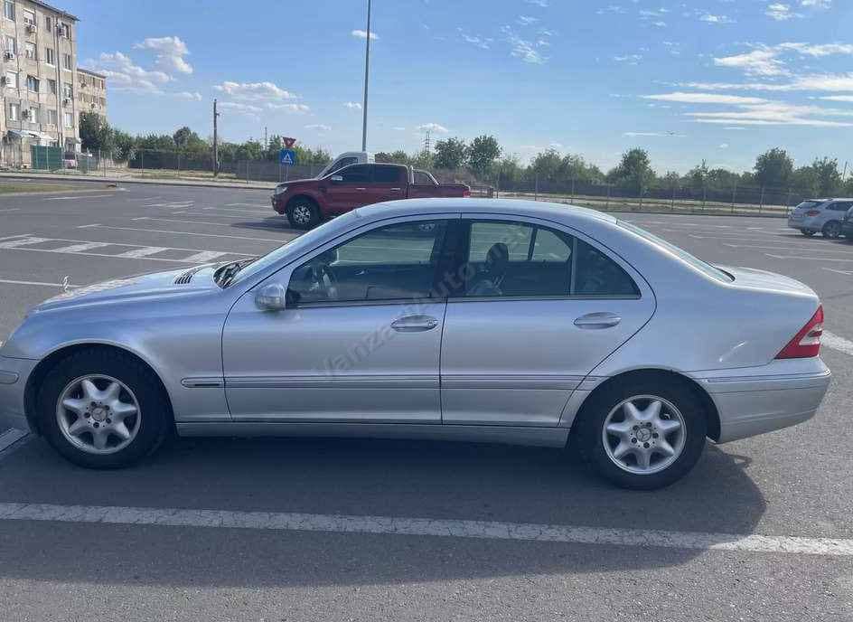 Mercedes-Benz C