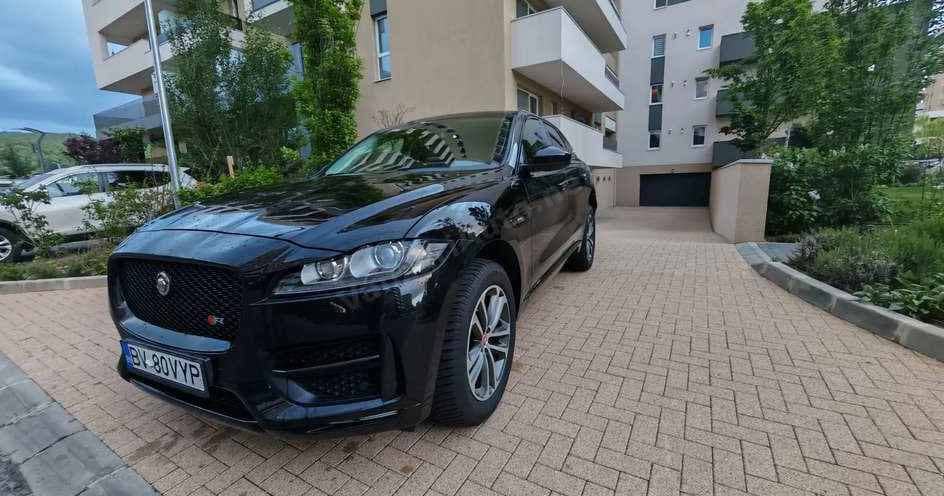 Jaguar F-Pace