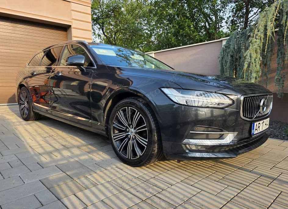 Volvo V90