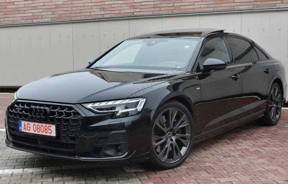Audi S8