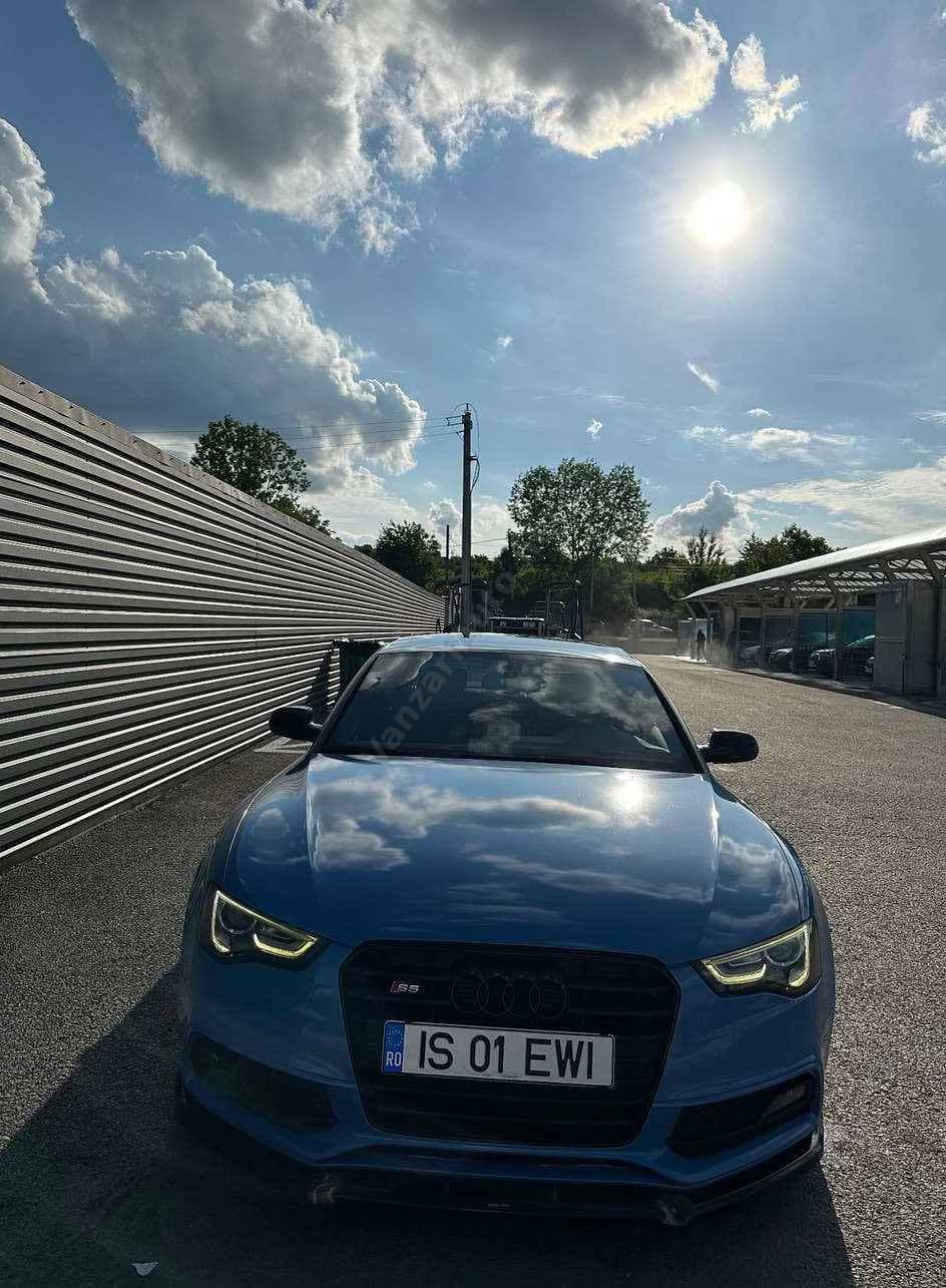 Audi S5