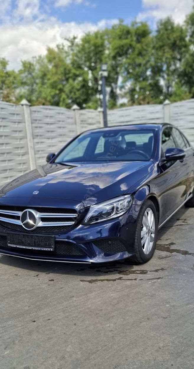 Mercedes-Benz C