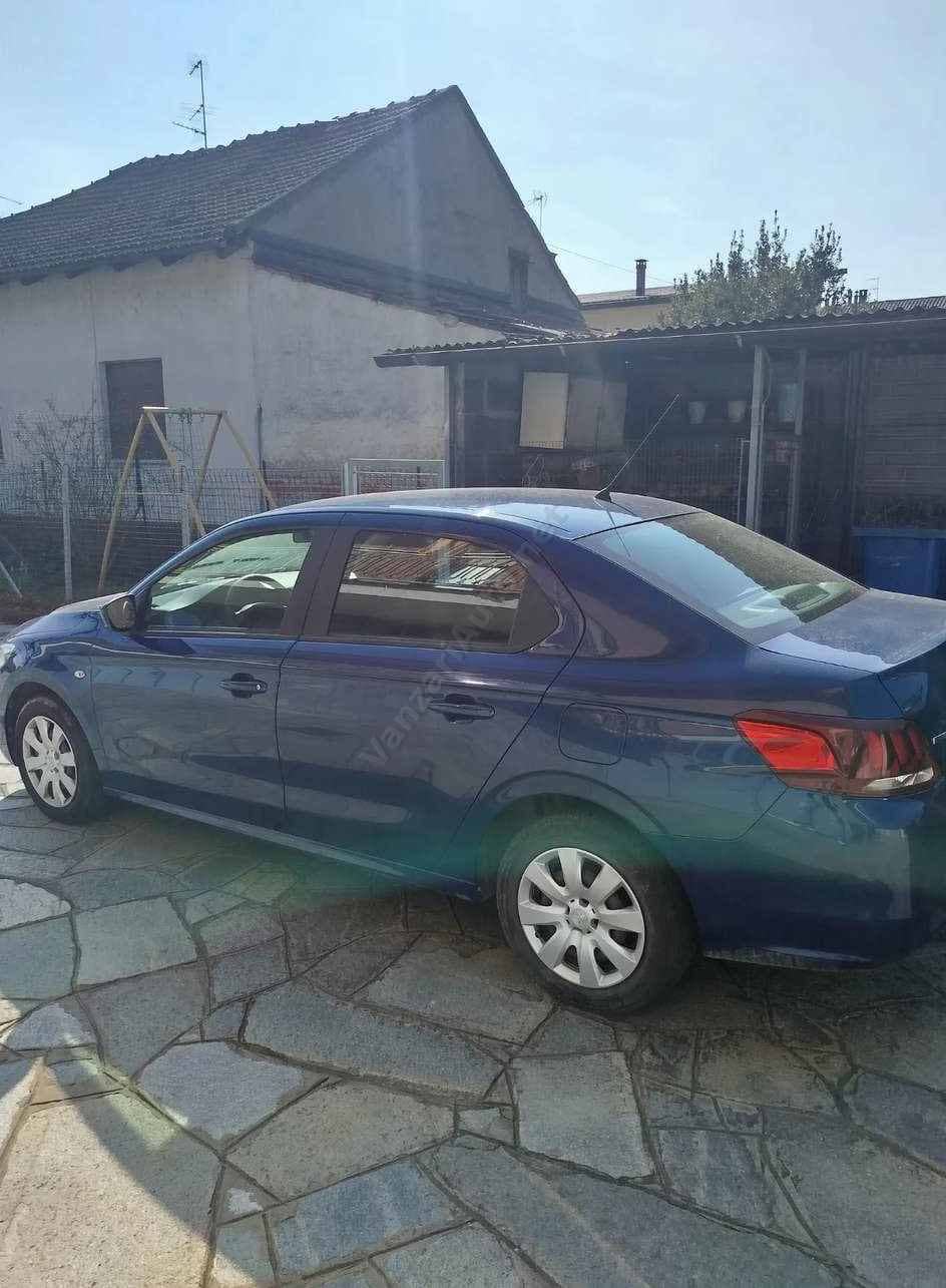 Peugeot 301