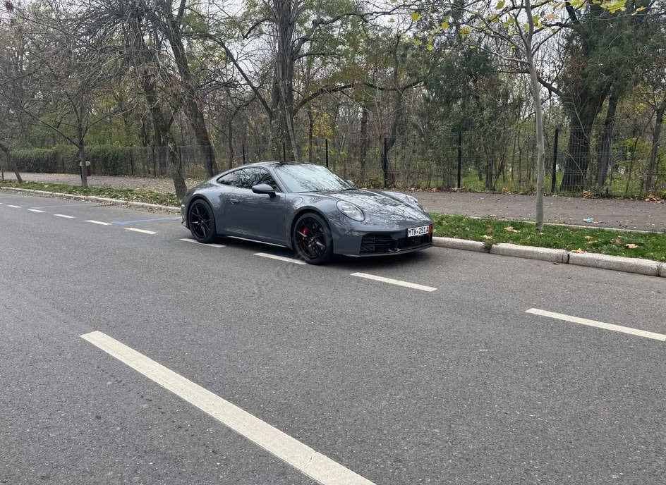 Porsche 992