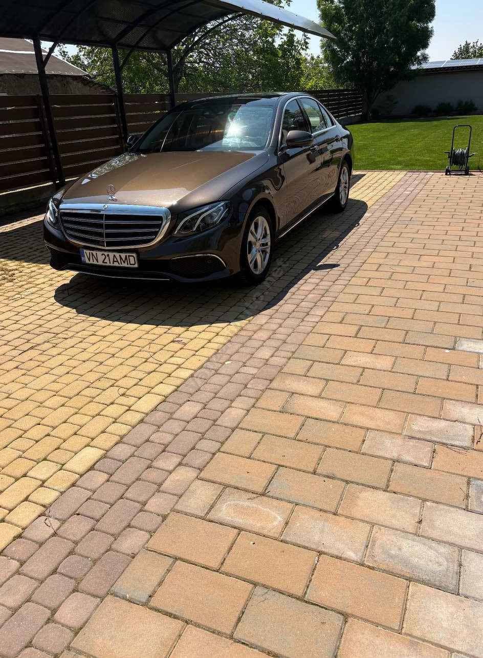 Mercedes-Benz E