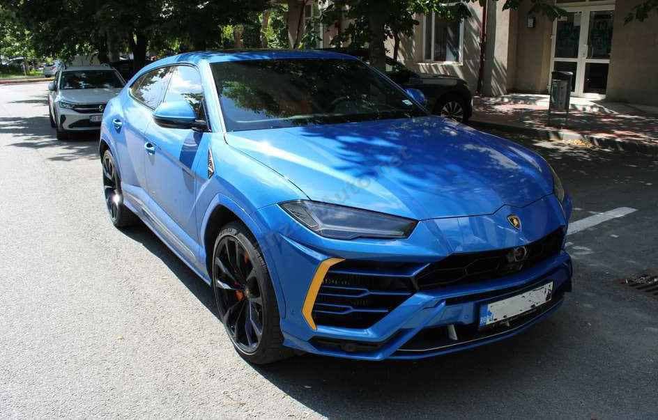 Lamborghini URUS