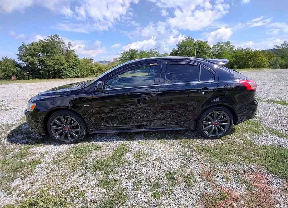 Mitsubishi Lancer