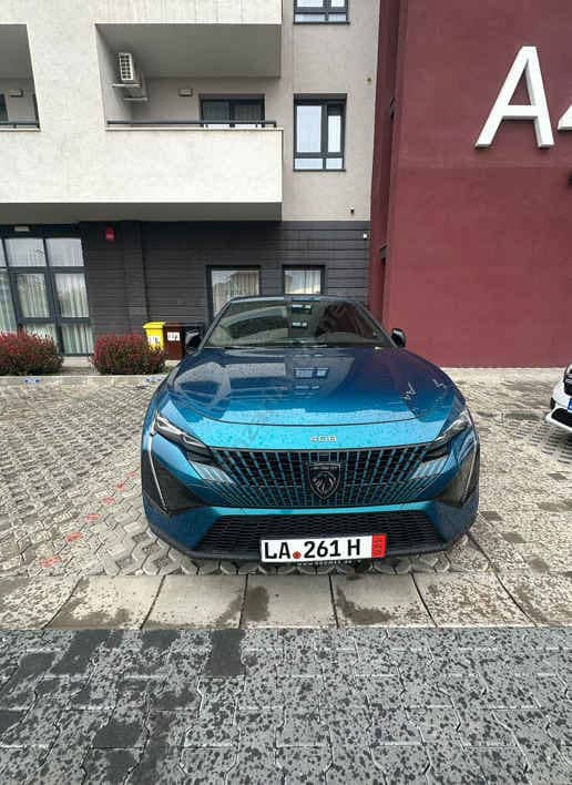 Peugeot 408