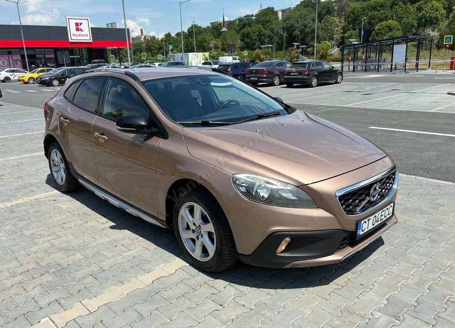 Volvo V40