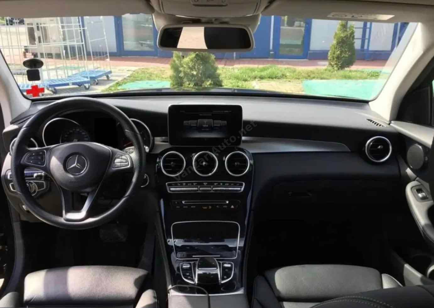 Mercedes-Benz G