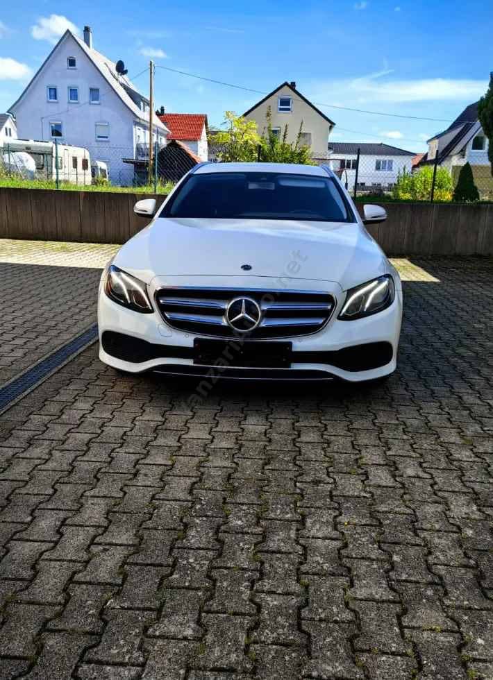 Mercedes-Benz E