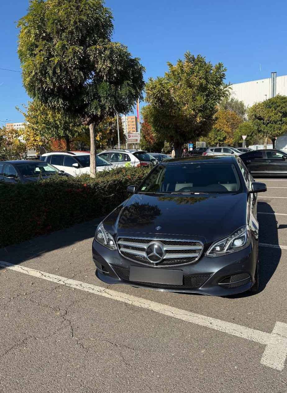 Mercedes-Benz E