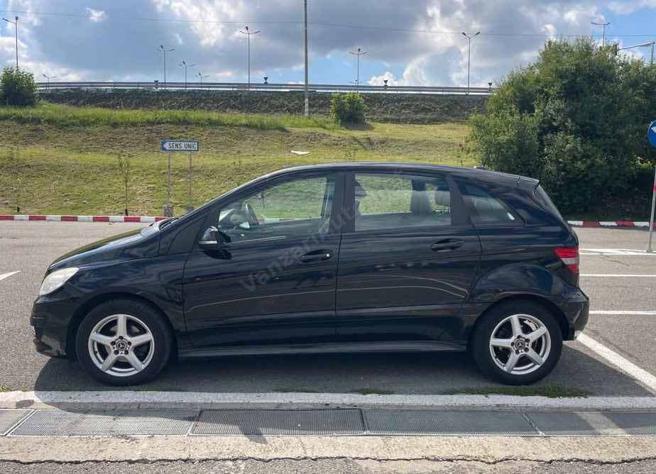 Mercedes-Benz B