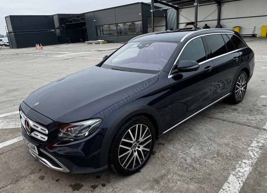 Mercedes-Benz E